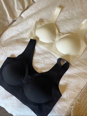 Seamless Padded Comfort Bra - Black & Cream